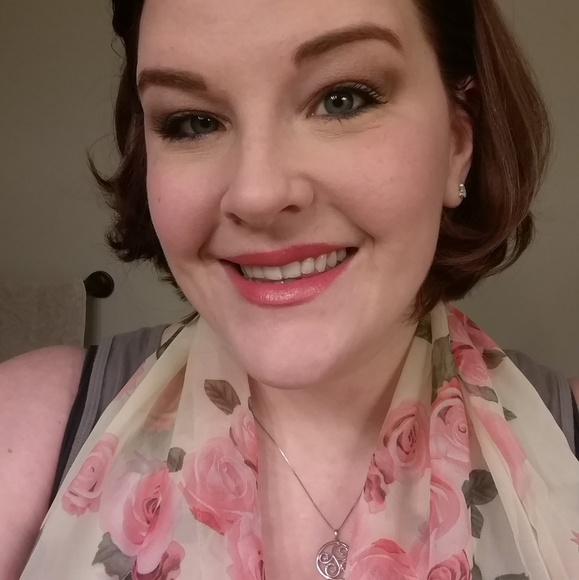 Meet your Posher, Michelle - Picture 3 of 7